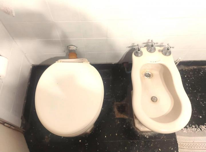 En venta – Casa de 5 ambientes en barrio Chauvín 3