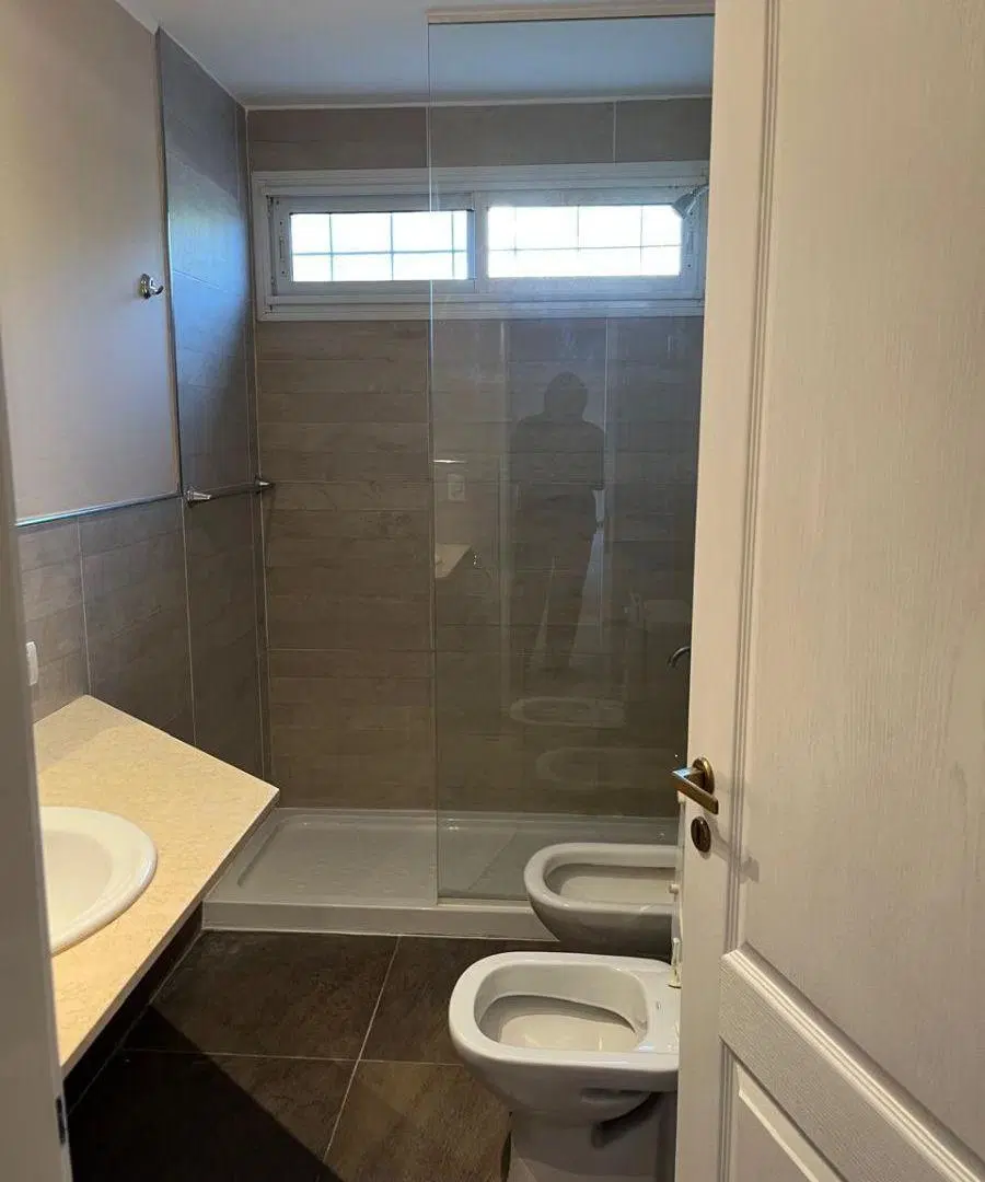 ALQUILER CASA EN PH 3 AMBIENTES CON JARDÍN Y ESPACIO GUARDACOCHE BARRIO ALFAR 8