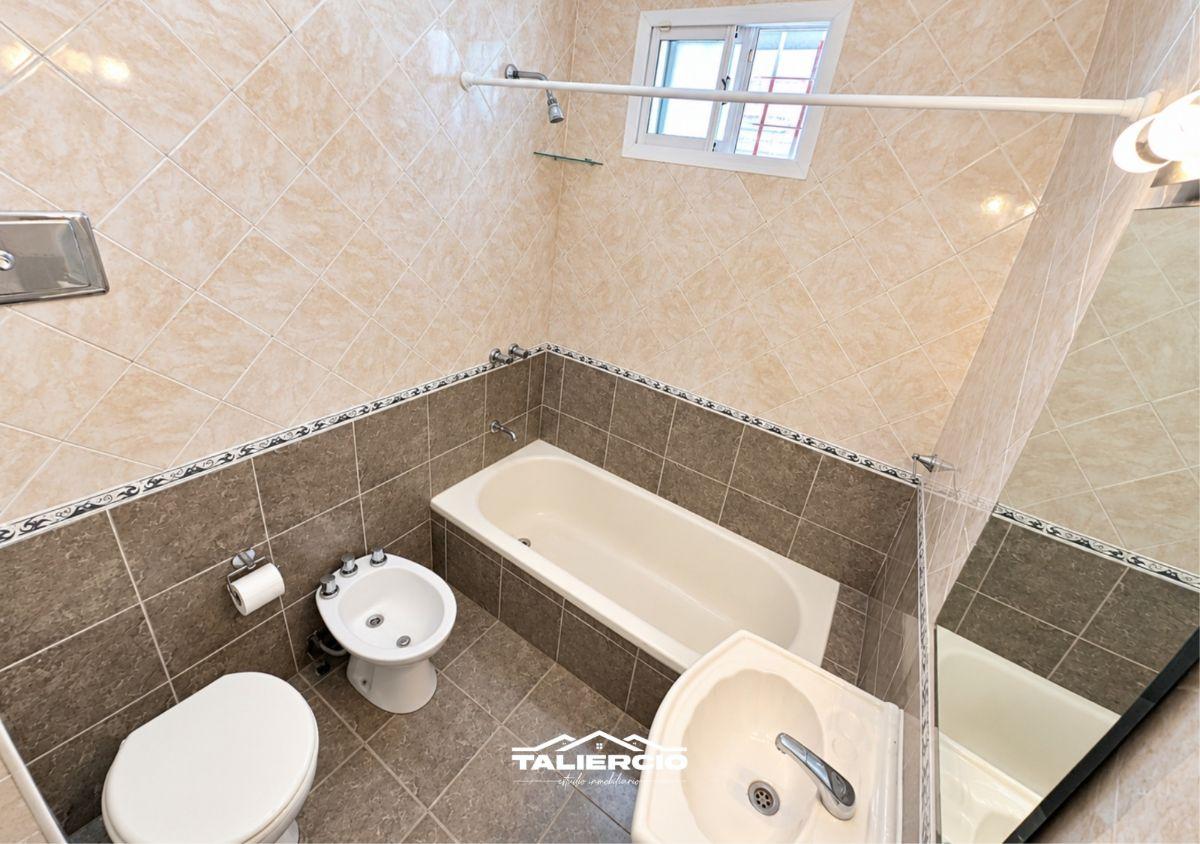 Foto de En venta DEPARTAMENTO 2 AMBIENTES CON COCHERA Y 51 M² DE TERRAZA PROPIA, imagen 3