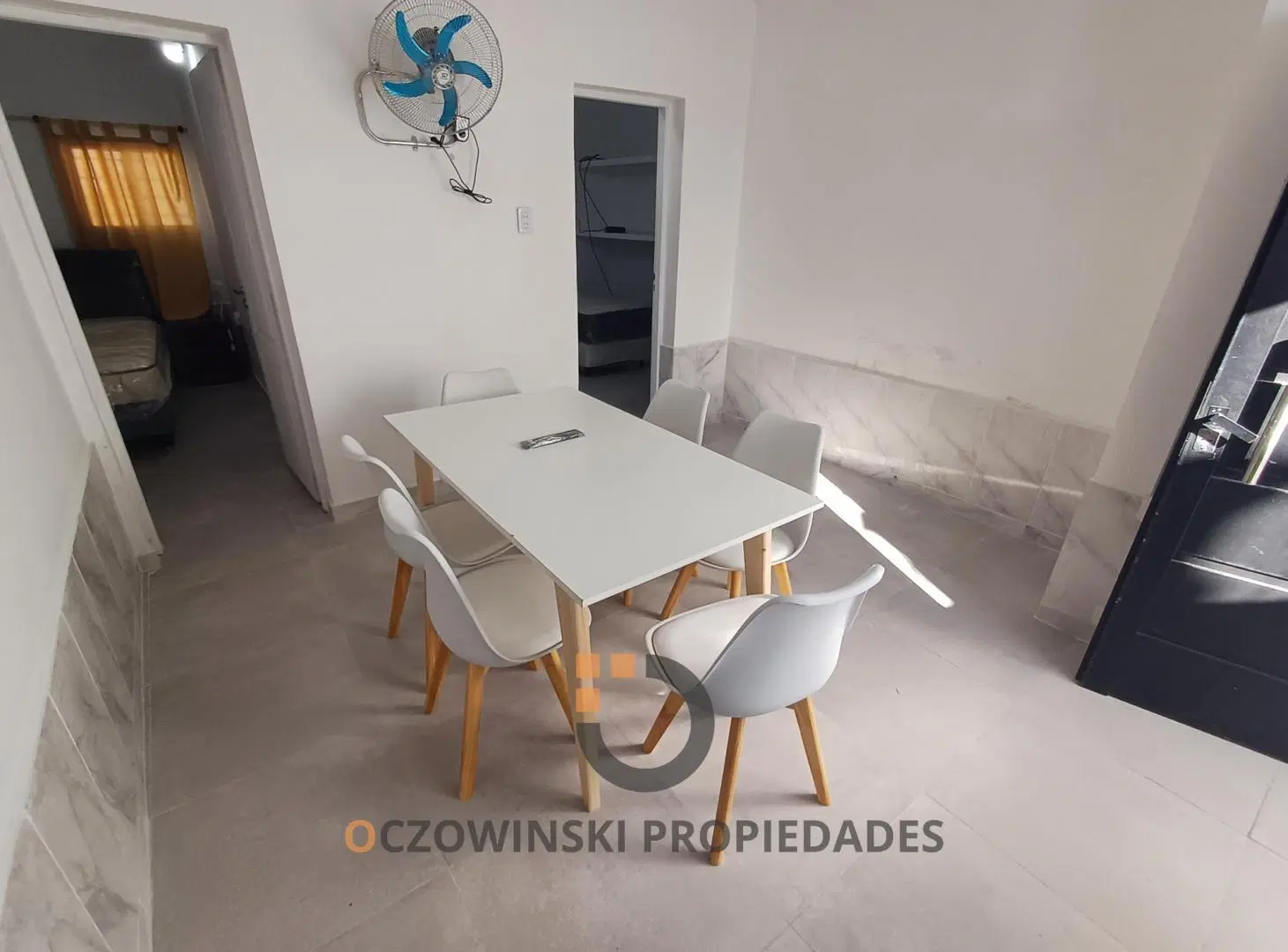 VENTA CASA + 2 DEPTOS ZONA CENTRO (VILLA GESELL) 8