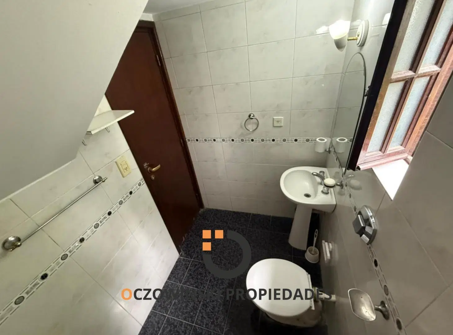 DUPLEX 4 AMBIENTES EN VENTA ZONA CENTRO (VILLA GESELL) 2