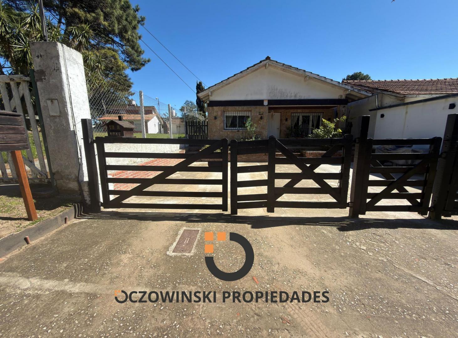 VENTA DE 3 UF, CASA + DEPTO + DUPLEX (VILLA GESELL)