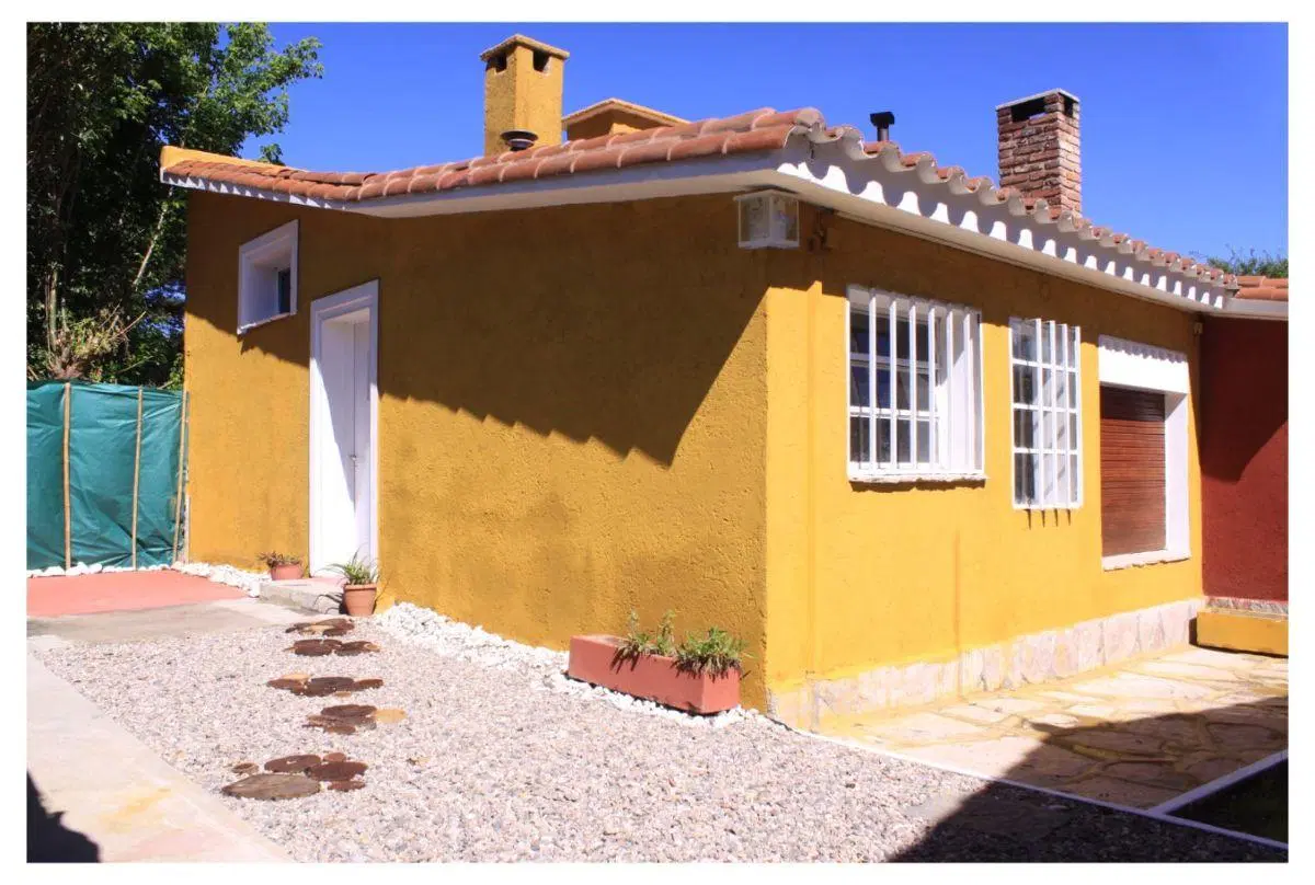 CASA PARA FLIPPING EN BARRIO CENTRO 4 HABITACIONES 3