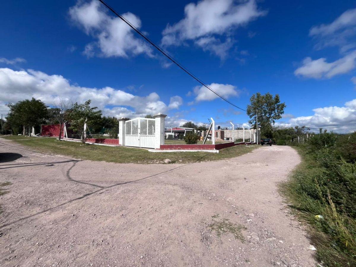 Foto de TERRENO esquina de 426 mts2 en LA CUMBRE con CERRAMIENTO PERIMETRAL, imagen 3