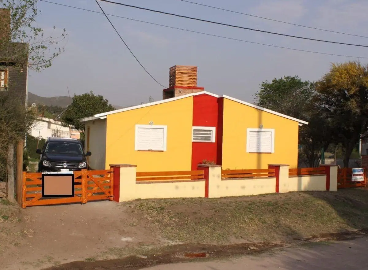CASAS GEMELAS en LA CUMBRE 450mts2 lote - 83 mts2 cub. 1