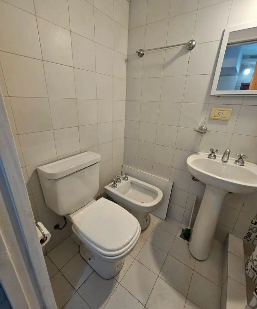 Studio apto profesional a pasos de av libertador 5