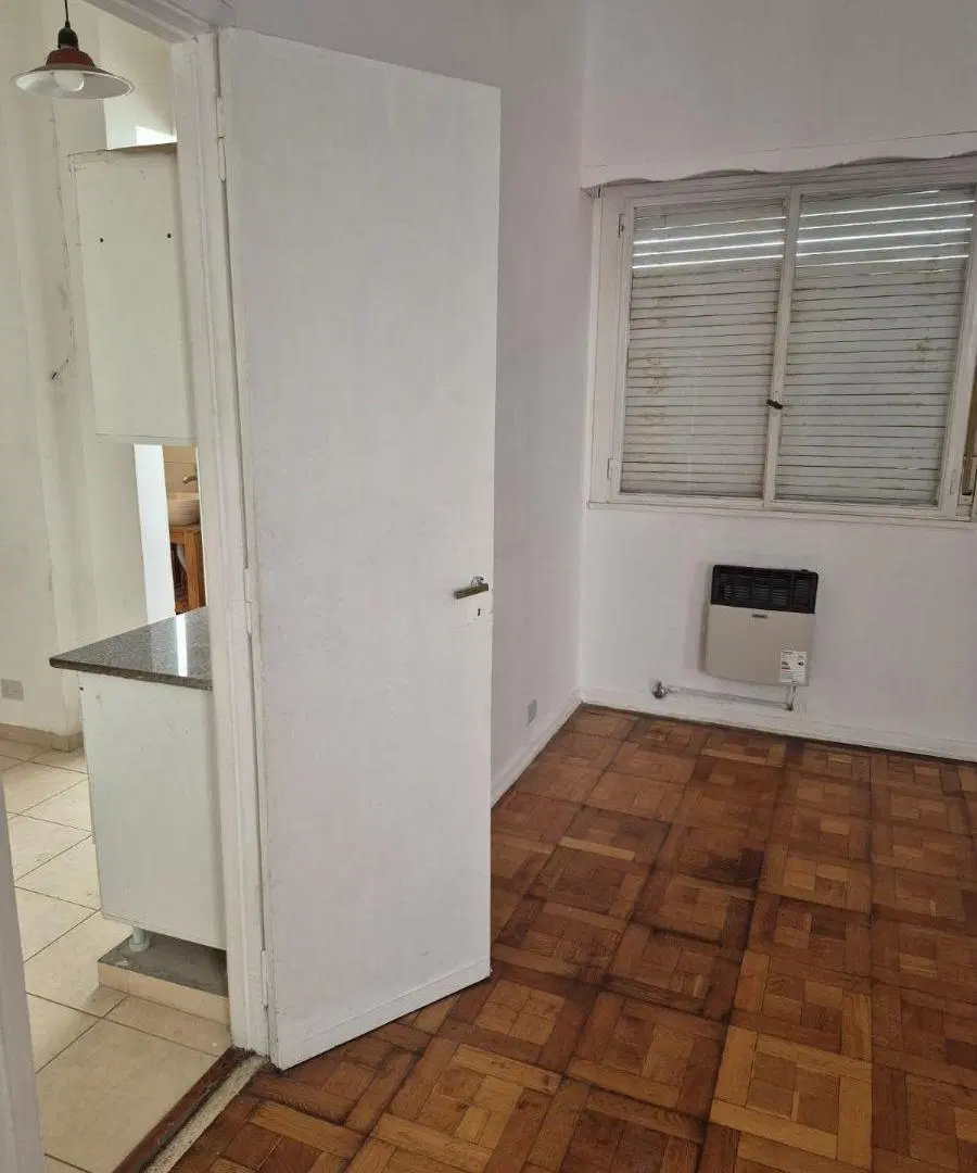 Departamento en alquiler temporario sin muebles en microcentro 3
