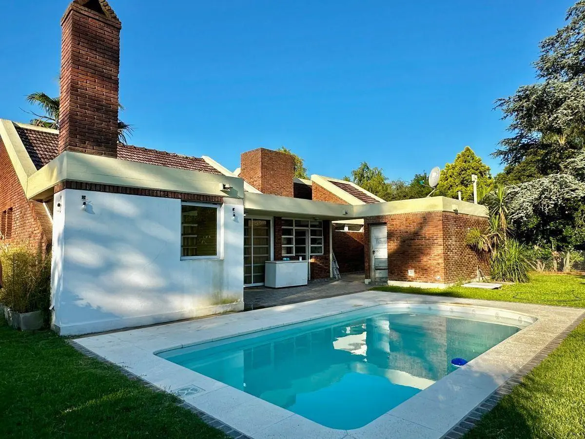 Casa de 5 Ambientes en El Centro del Country Club El Paraiso Aquiler temporario 3