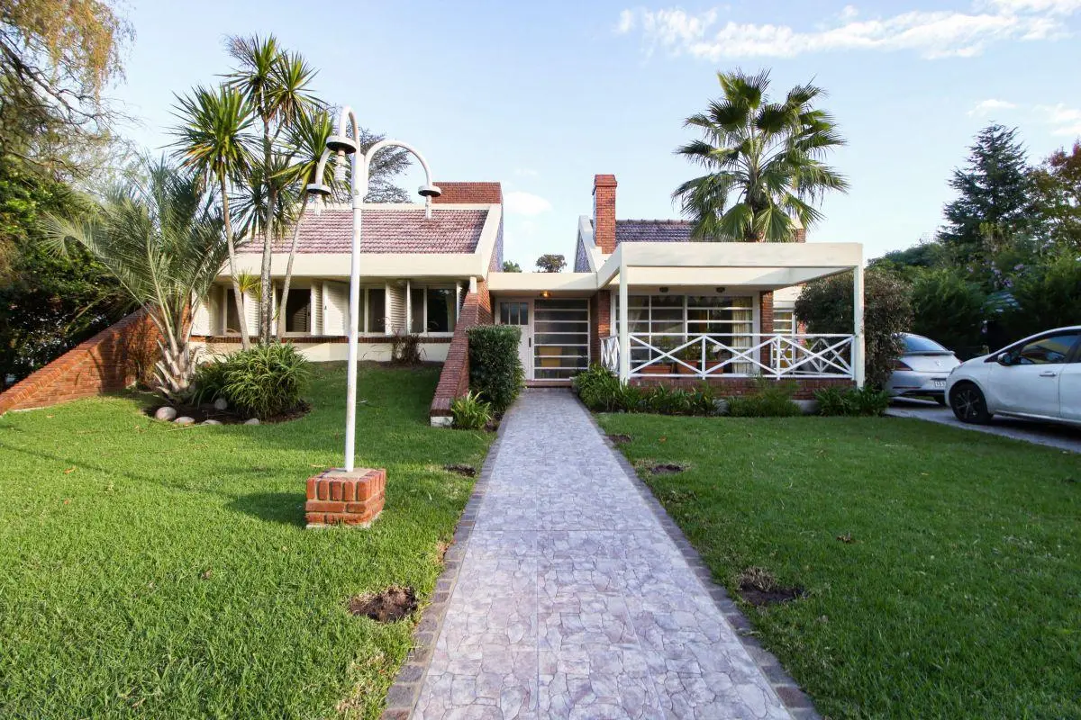 Casa de 5 Ambientes en El Centro del Country Club El Paraiso Aquiler temporario 4