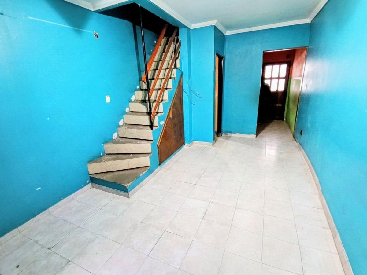 Foto de DUPLEX DE 3 AMB 1/2 EN LUZURIAGA. APTO CREDITO!!!, imagen 1