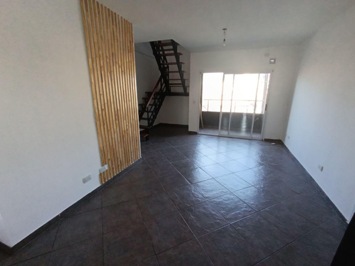 Foto de DEPARTAMENTO 3 AMB. TIPO DUPLEX, imagen 2