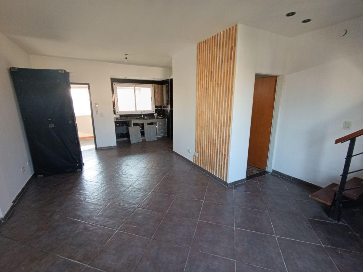 Foto de DEPARTAMENTO 3 AMB. TIPO DUPLEX, imagen 3