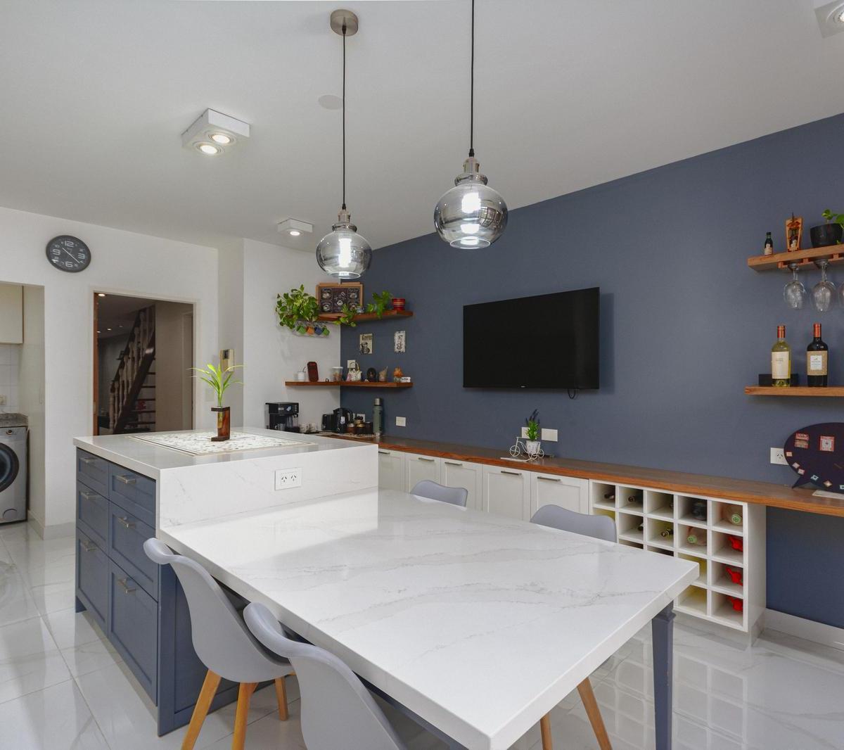 Venta Casa Triplex 5 Ambientes Cocheras Pileta Caballito 1