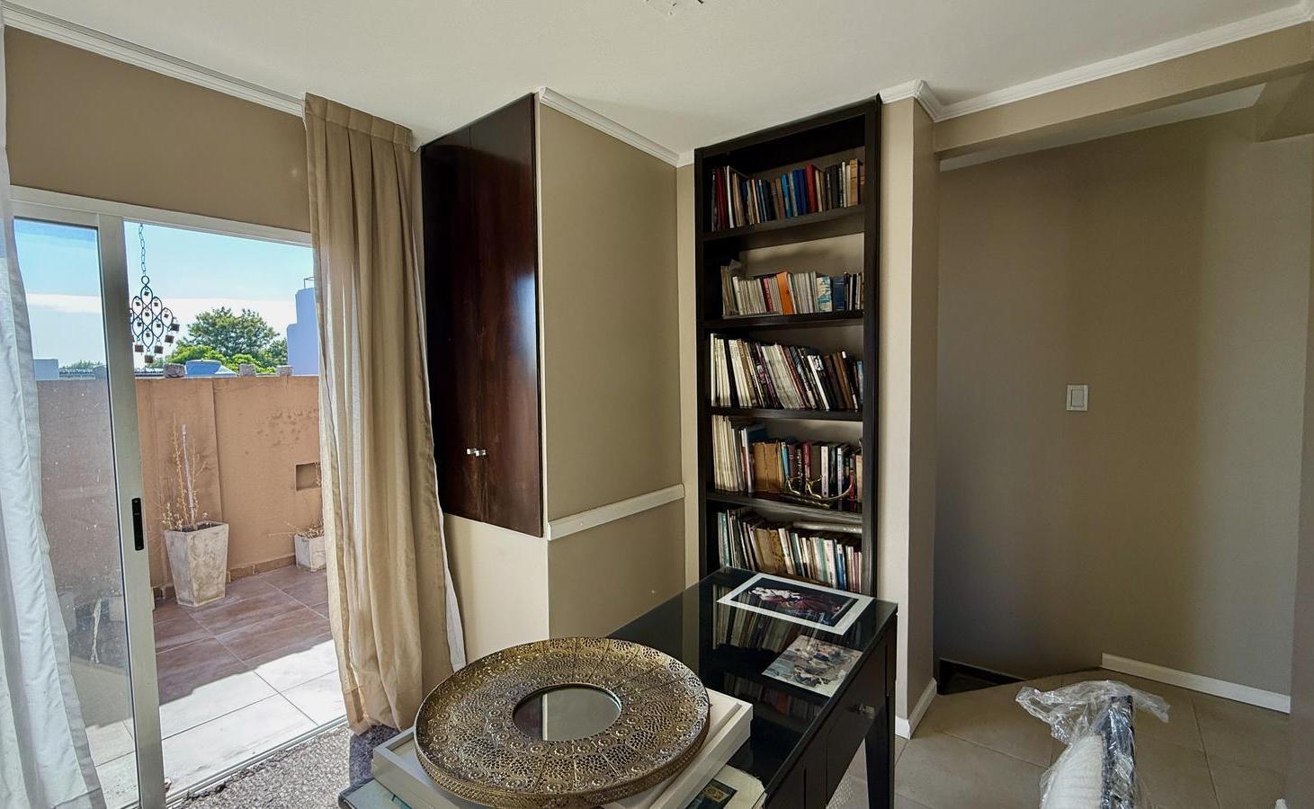 Foto de Venta PH 3 ambientes sin expensas terraza Villa Urquiza, imagen 3