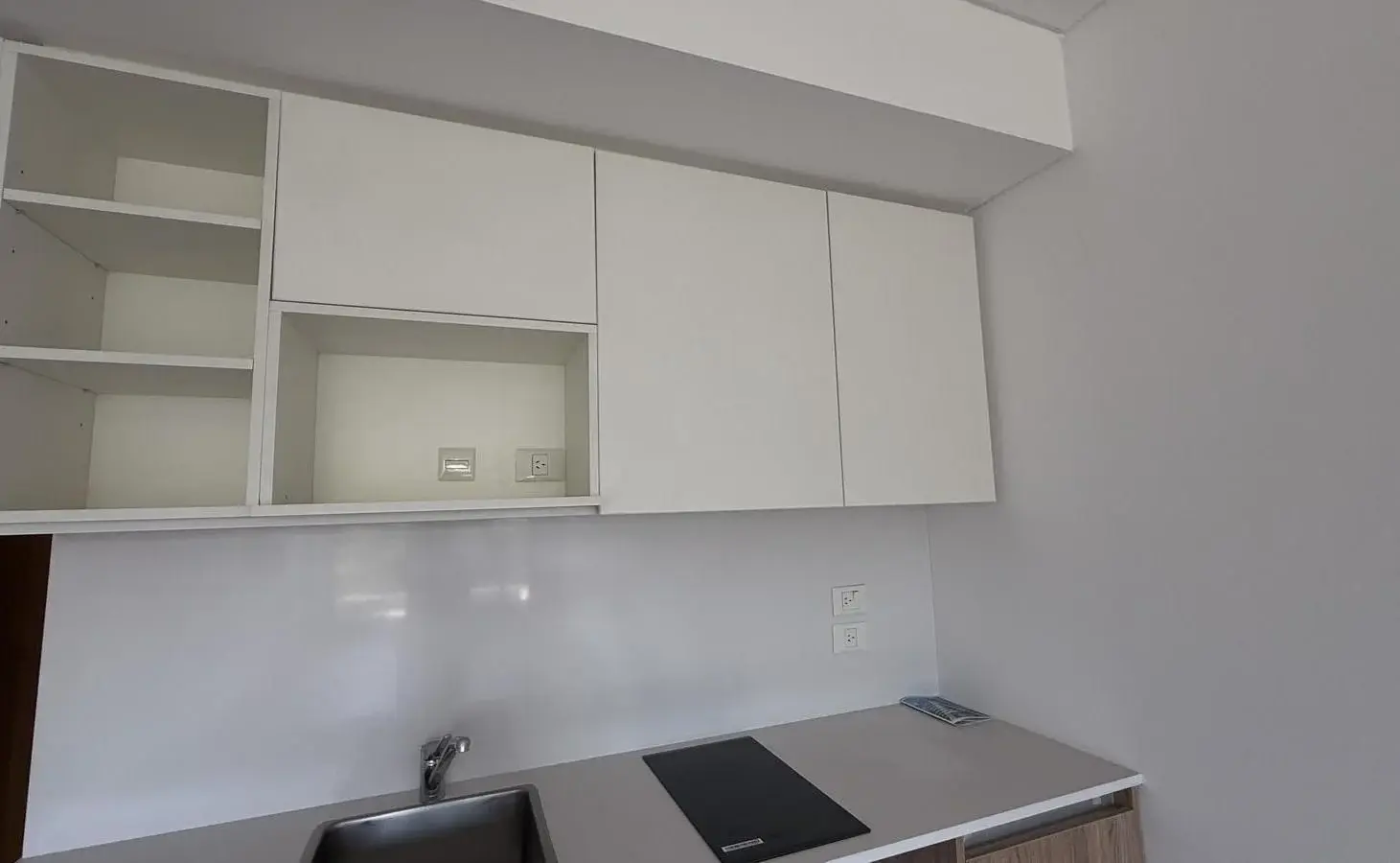 Alquiler monoambiente departamento balcón amenities Torre Atrium Eslovenia Las Cañitas 3