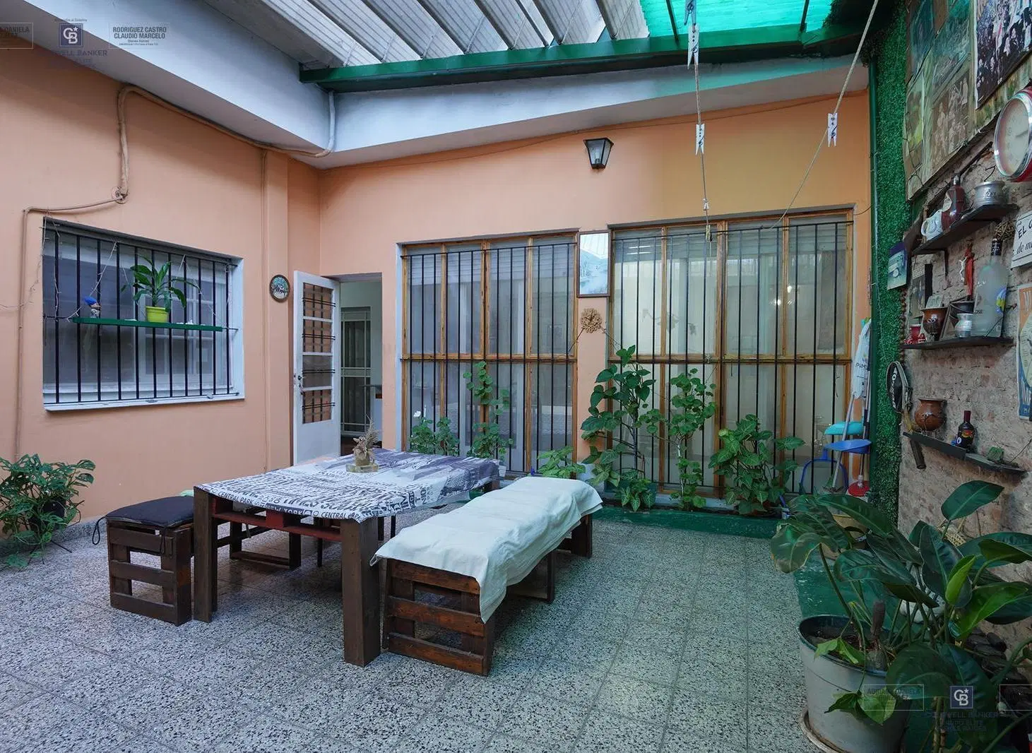 Venta PH 3 ambientes con patio y terraza,zona Parque Chacabuco. 3