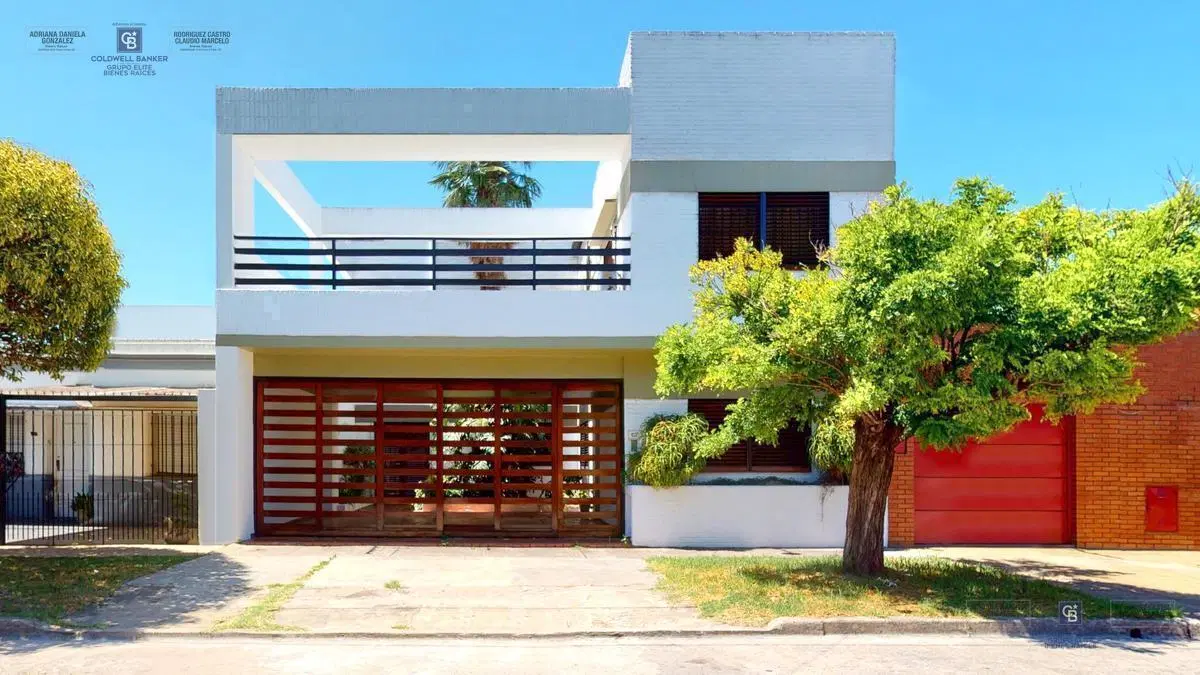 Venta casa 5 ambientes parque parrilla cocheras Tolosa La Plata 8