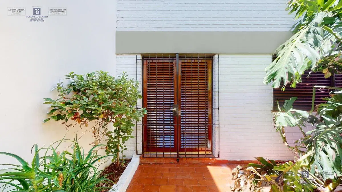 Venta casa 5 ambientes parque parrilla cocheras Tolosa La Plata 5