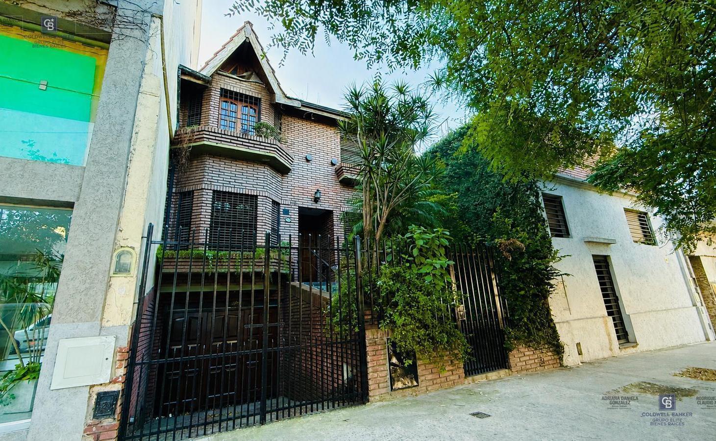 Venta de casa 4 ambientes en Parque Chacabuco