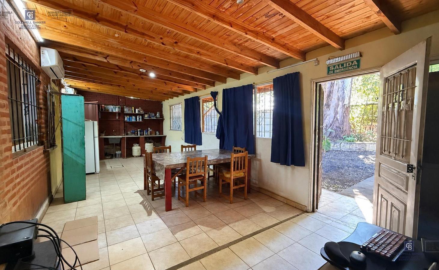 VENTA CASA 4 AMBIENTES PATIO ALTILLO PARQUE LELOIR ITUZAINGO