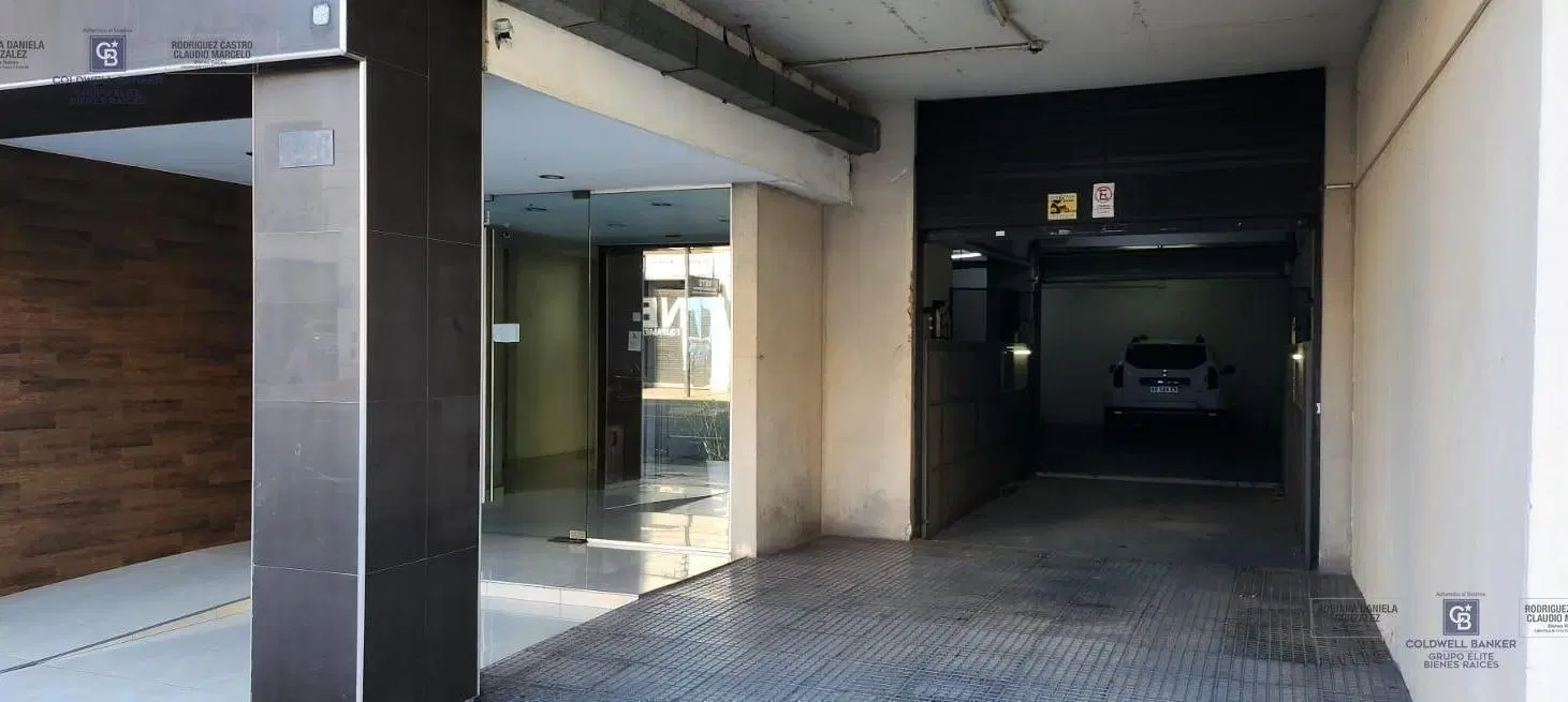 VENTA DE COCHERA 5