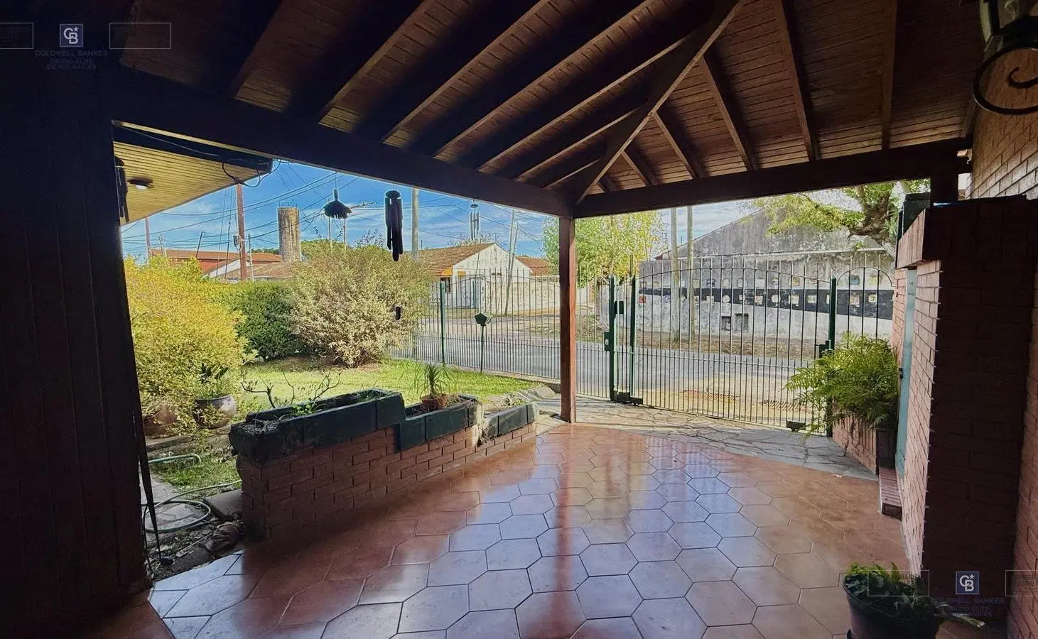 Casa con Importante Parque Privado 5