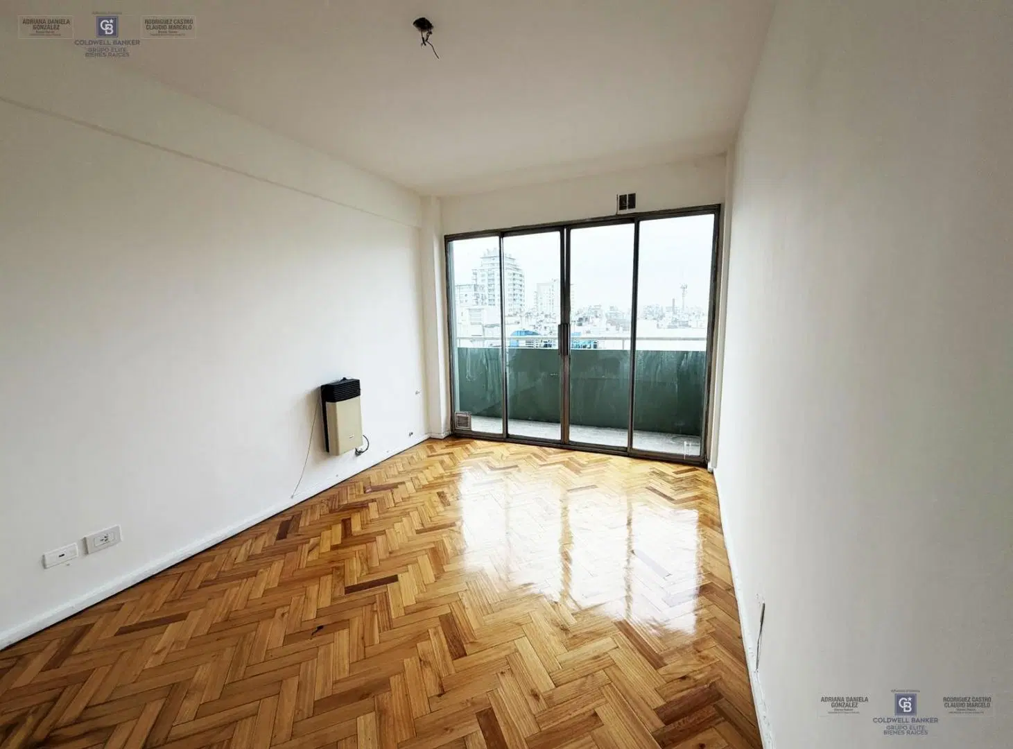 VENTA DEPARTAMENTO 4 AMBIENTES FRENTE  PISO ALTO BALCÓN COCHERA OPCIONAL RECOLETA 2