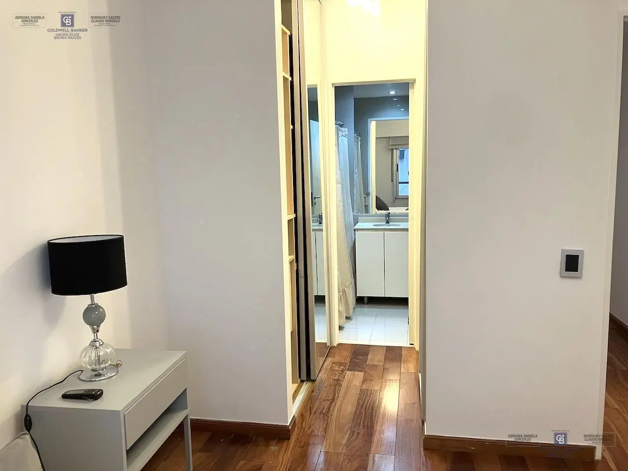 Departamento con muebles de 2 o 3 dormitorios   2 cocheras en Palermo Chico 2