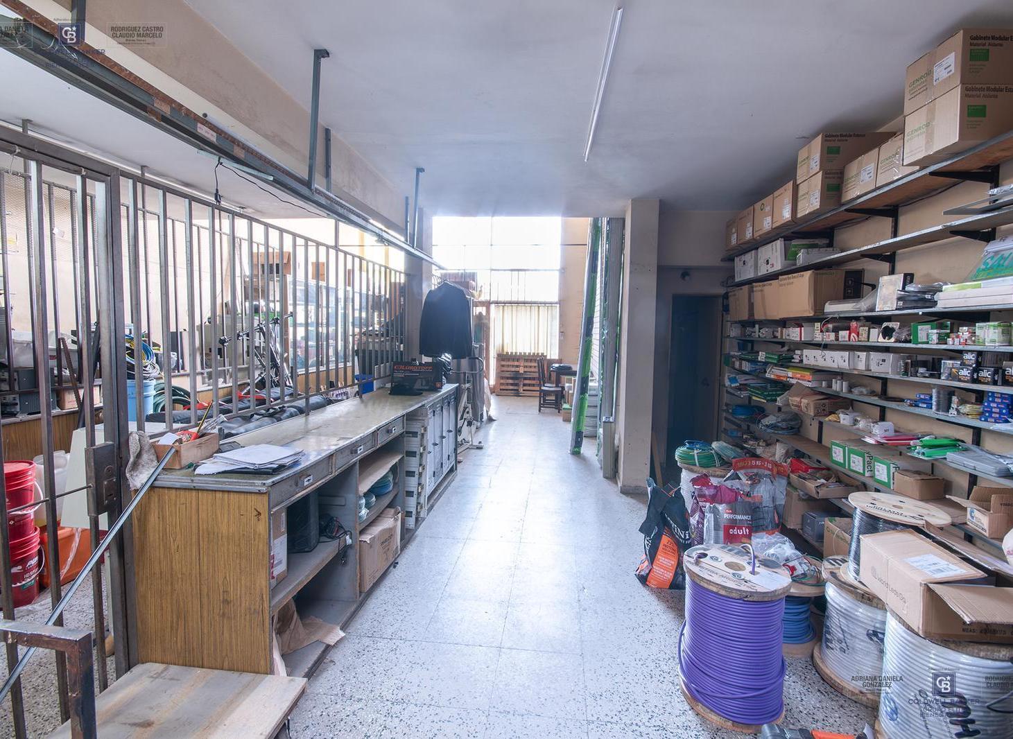 Foto de VENTA DE LOCAL COMERCIAL EN PH EN LOMAS DE ZAMORA., imagen 2