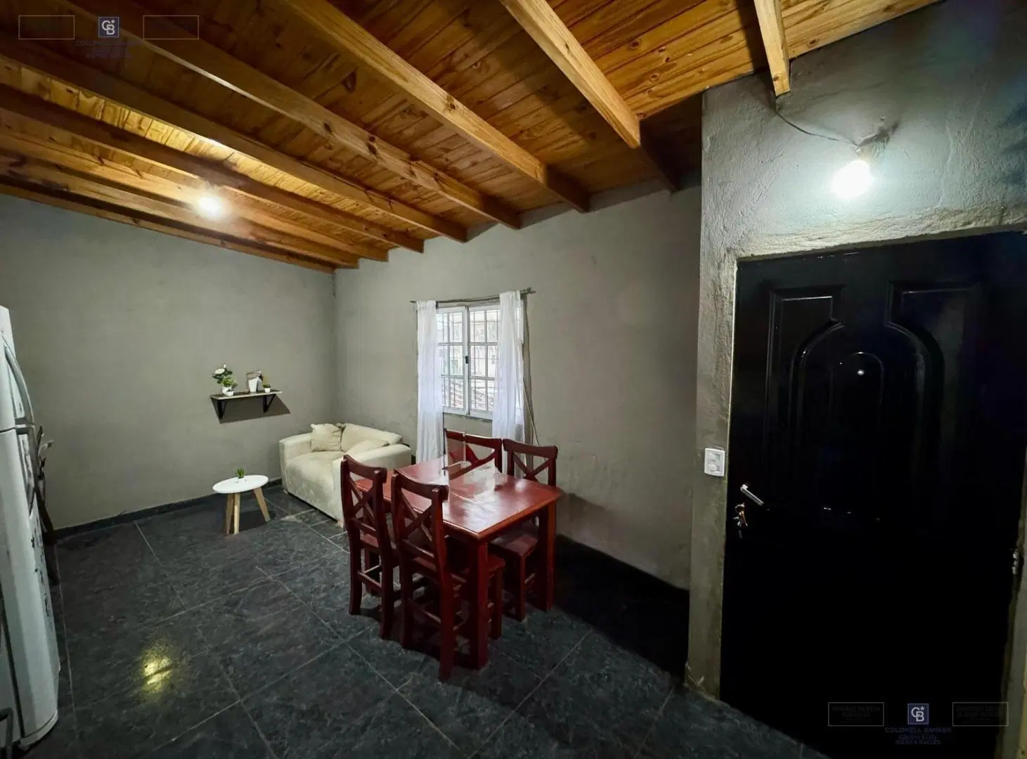 Casa en Luis Guillon 5
