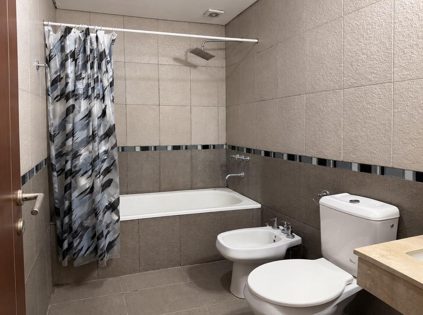 Foto de Venta Departamento 3 ambientes cochera (planta baja con oficina posible, imagen 4