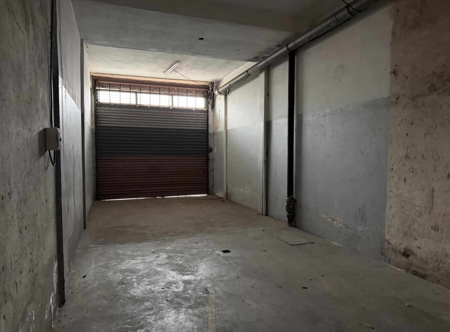 Foto de Venta Galpón con departamento 460m2 en Jose León Suarez, imagen 2
