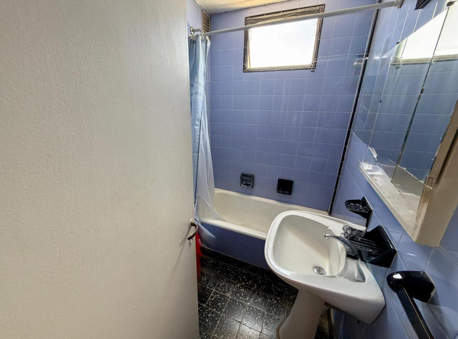 Foto de Venta departamento 3 ambientes Balcon en Villa Mitre Caba, imagen 2