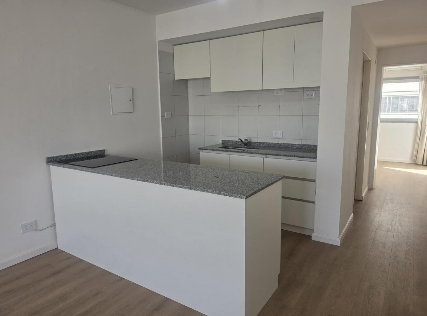 Foto de Venta departamento 2 ambientes apto profesional balcón cochera, imagen 3