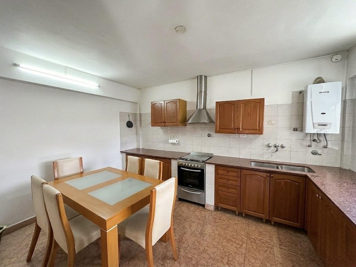 Foto de Venta PH 4 ambientes terraza Parque Chacabuco, imagen 2
