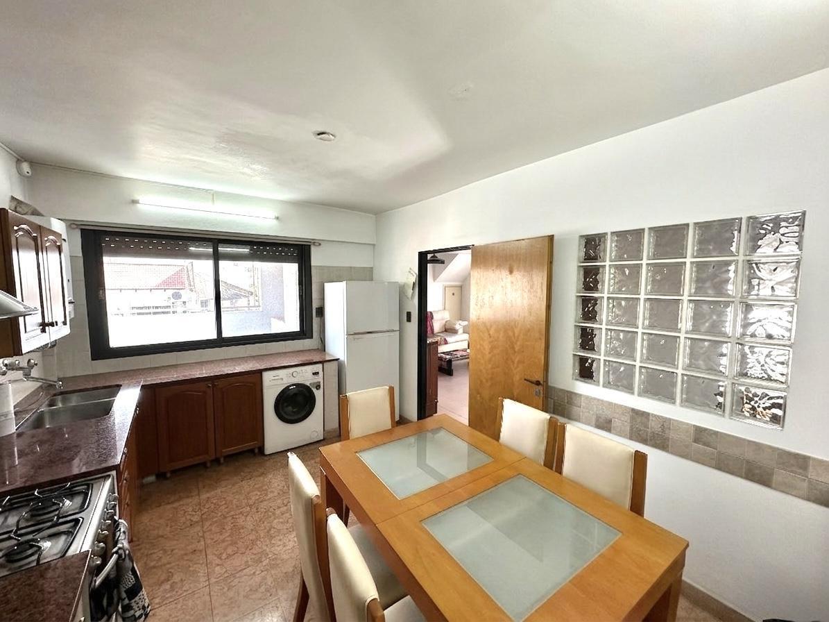 Foto de Venta PH 4 ambientes terraza Parque Chacabuco, imagen 4