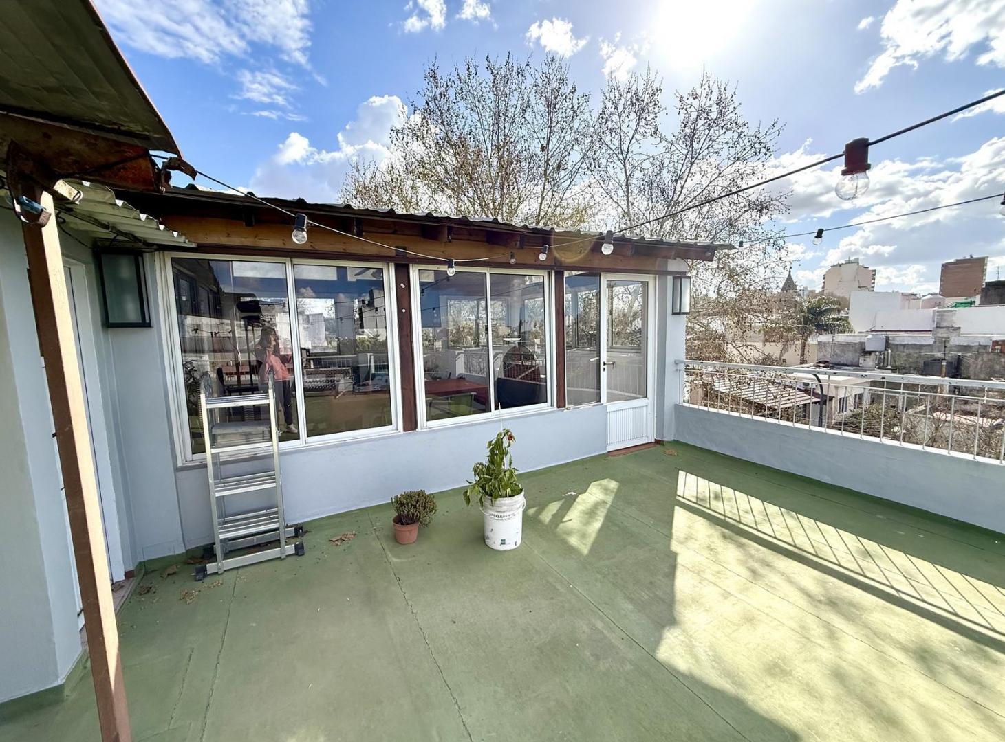 Foto de Venta PH 4 ambientes terraza Parque Chacabuco, imagen 1