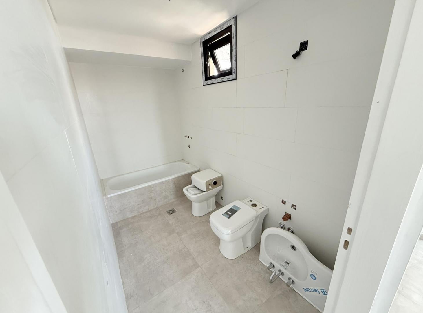 Foto de Venta departamento 2 ambientes Planta Baja Parque Chacabuco, imagen 1