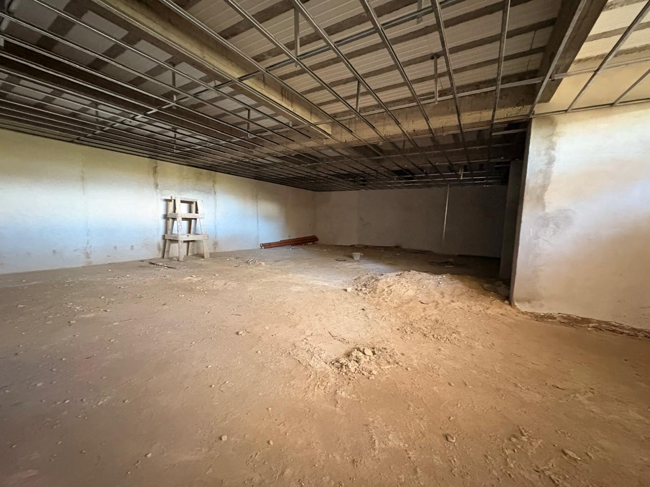 Foto de Venta Casa de 7 ambientes, 600 m2 Lagos de Canning II, a terminar, imagen 3
