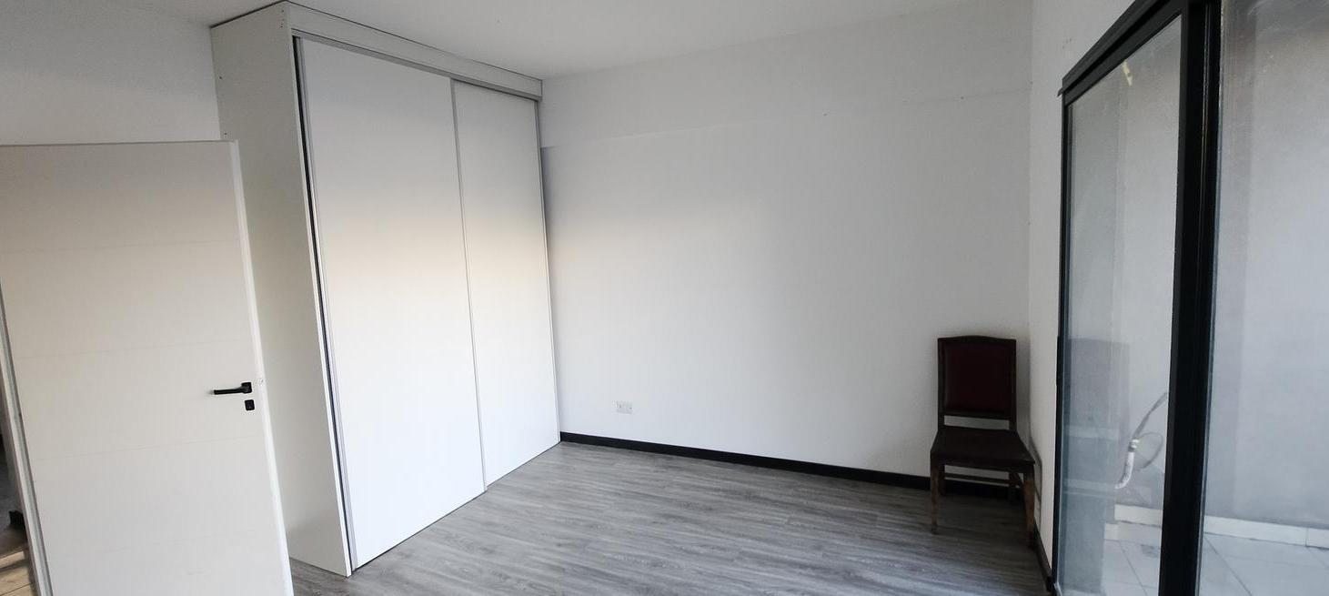 Foto de VENTA DE DEPARTAMENTO DE 3 AMBIENTES EN EL CENTRO DE BANFIELD., imagen 4