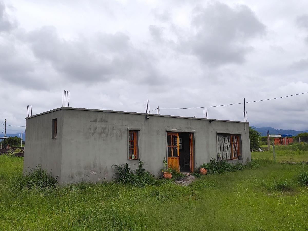 Quincho en venta, con Piscina, Campo Quijano