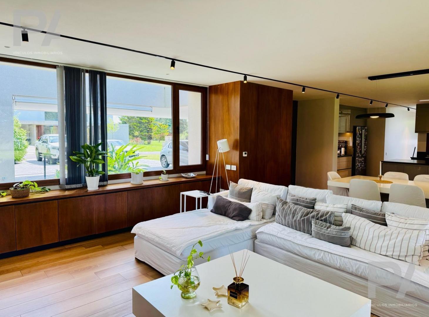 Foto de Casa en Lomas de City Bell - Club de campo, imagen 2