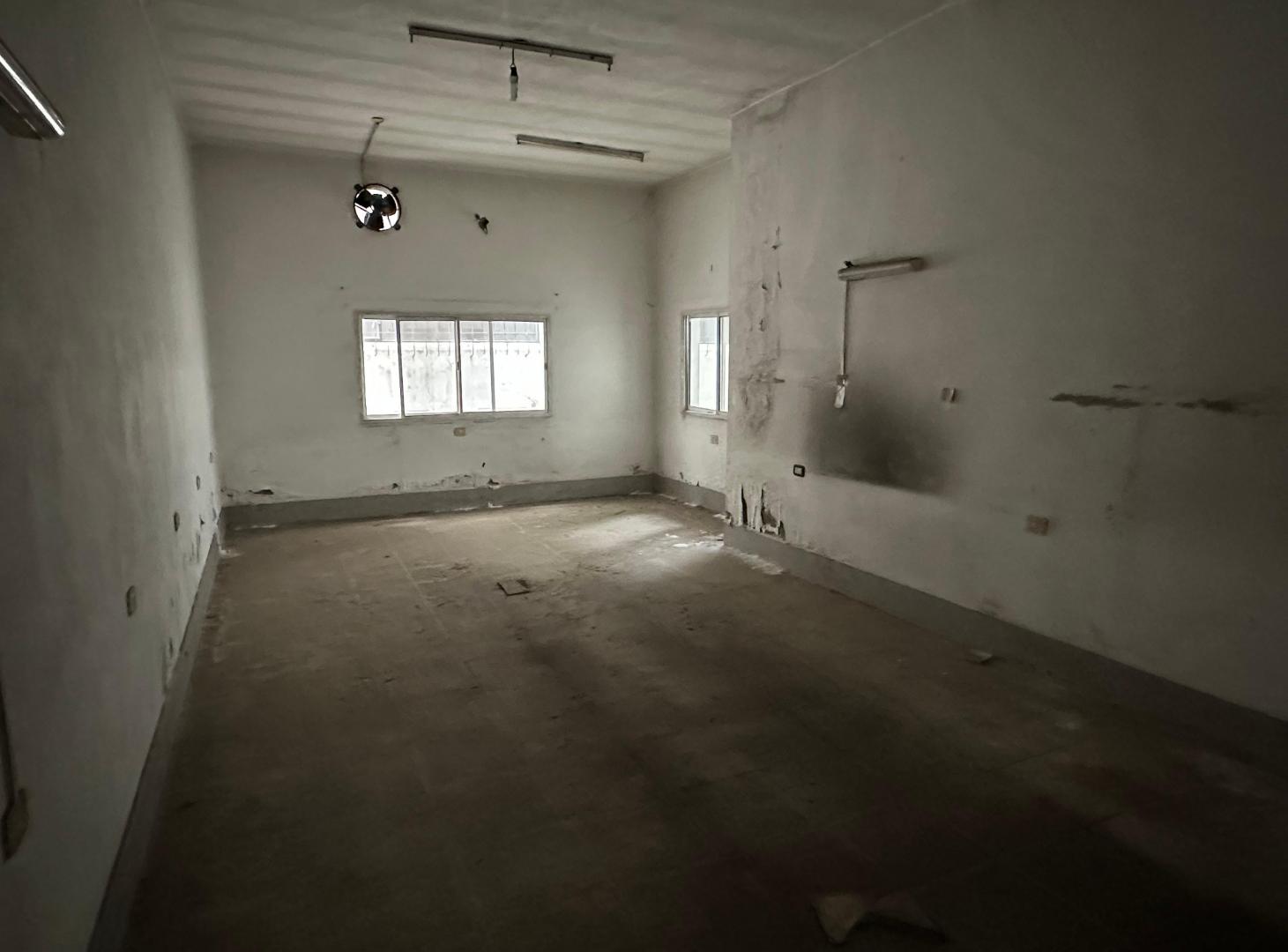 Foto de Venta de Depósito / Local Comercial con vivienda sobre lote propio de, imagen 2