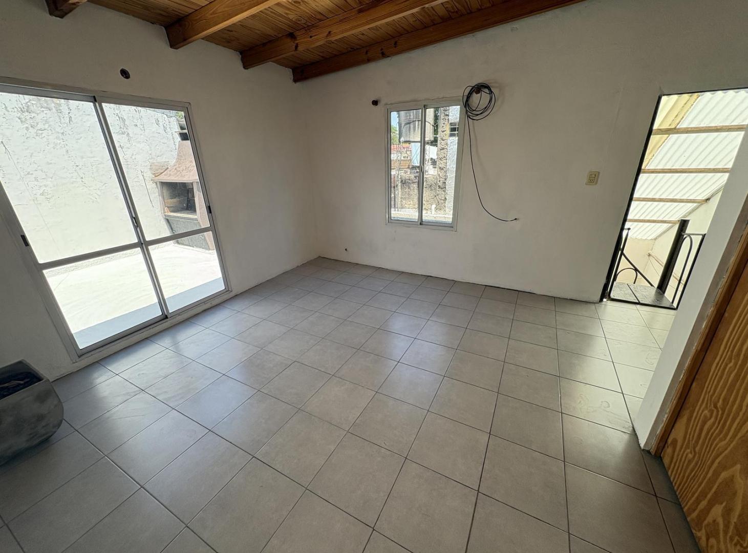 VENTA CASA B° ECHESORTU 2 DORMITORIOS 2 BAÑOS