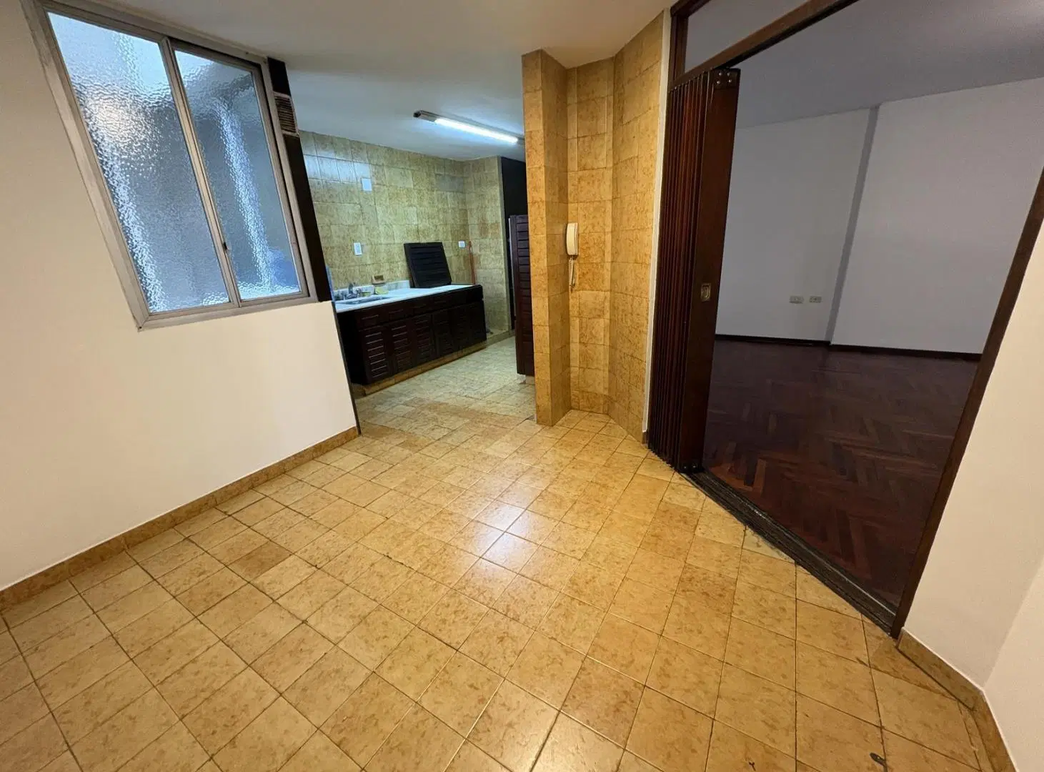 ALQUILA DEPARTAMENTO 3 DORMITORIOS CENTRO SOBRE CAÑADA + ESCRITORIO 2