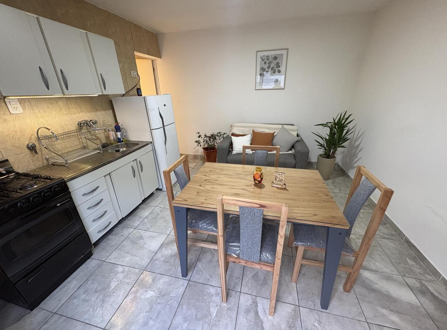 Foto de VENTA PH 2 DORMITORIOS B° ECHESORTU CON COCHERA Y ASADOR, imagen 1