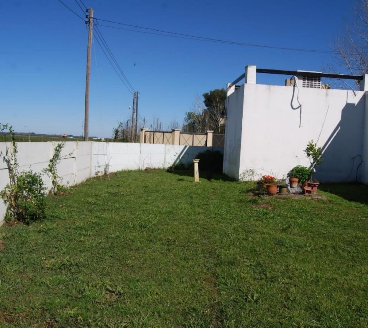 Venta - Casa - 2 Ambientes - Chascomús - B° Los Aromos 3