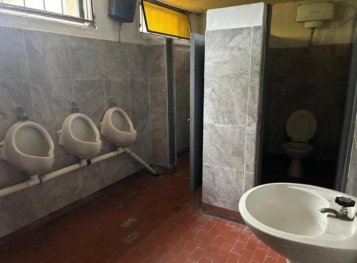 Excelente Local Comercial con Vivienda sobre Ruta 2 – Ubicación Estratégica 4
