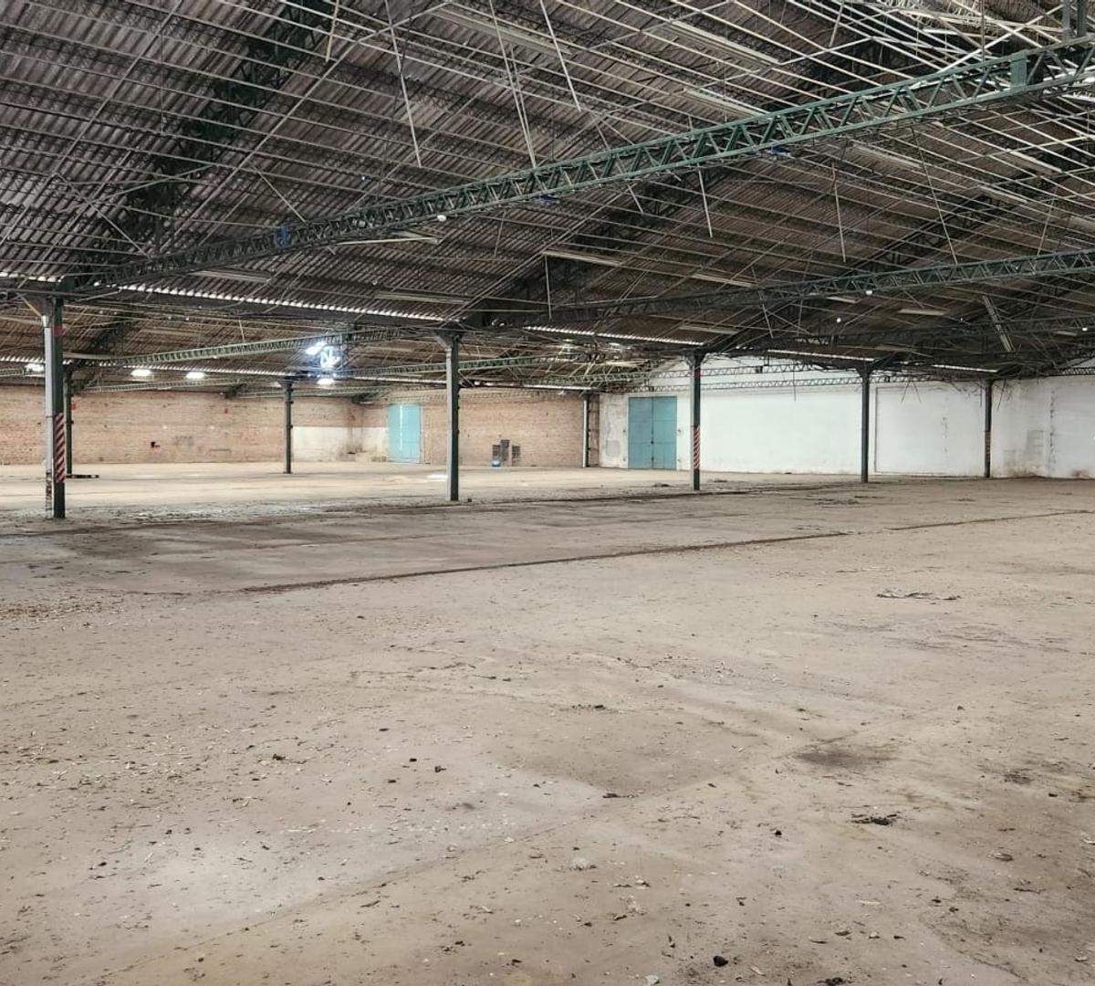 3 Naves de 1200 m² - Juntas o Separadas 2