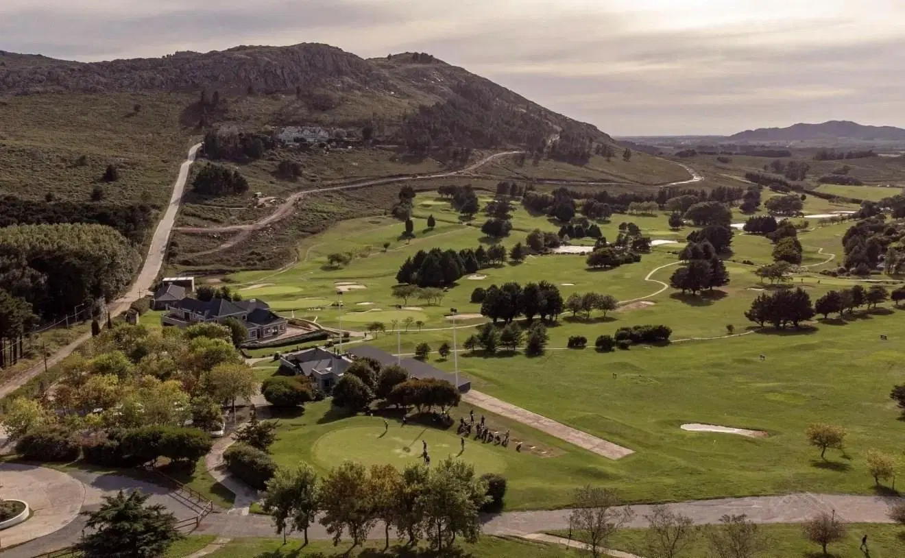 Casa Chalet  en Venta en Tandil, Resto de la Provincia, Buenos Aires 4